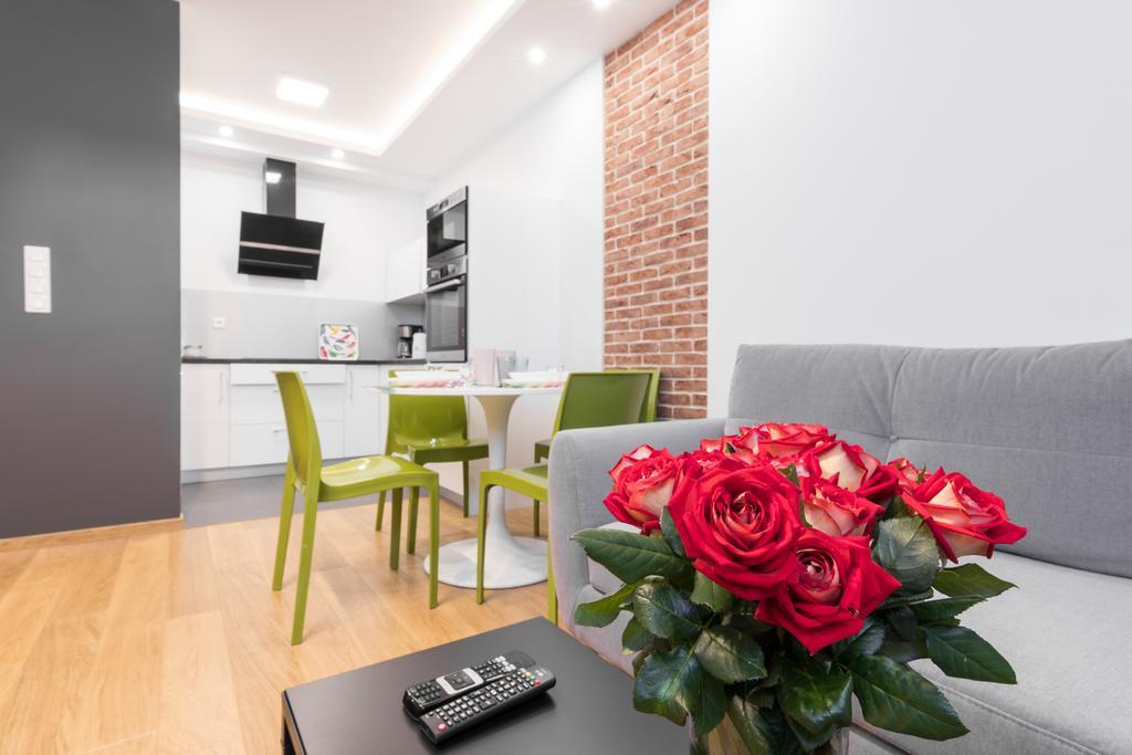 Cityheaven With Parking And Ac Krakow Exterior photo
